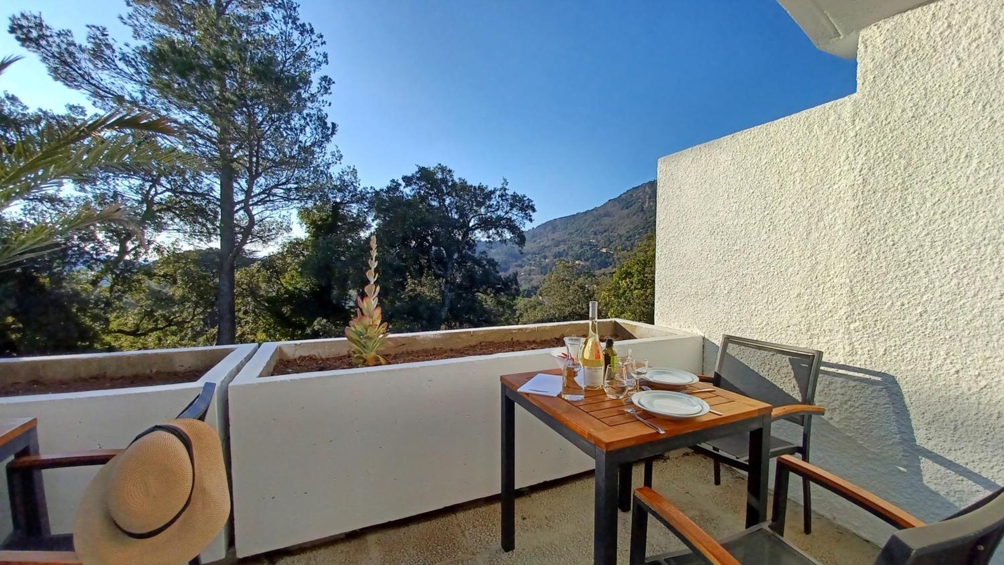 Capsud, La Garde-Freinet Apartment Bagian luar foto